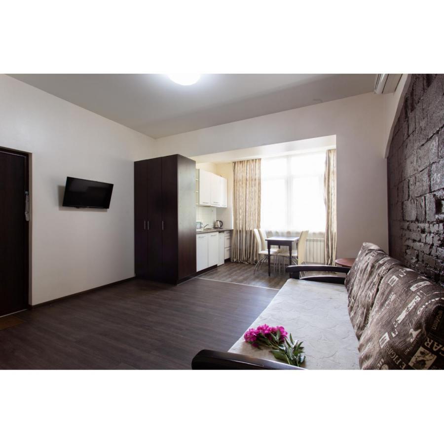 Studio Apartments In The City Center Harkov Kültér fotó